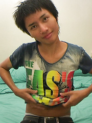 Here is gay Asian twink Anan up for a hot show off